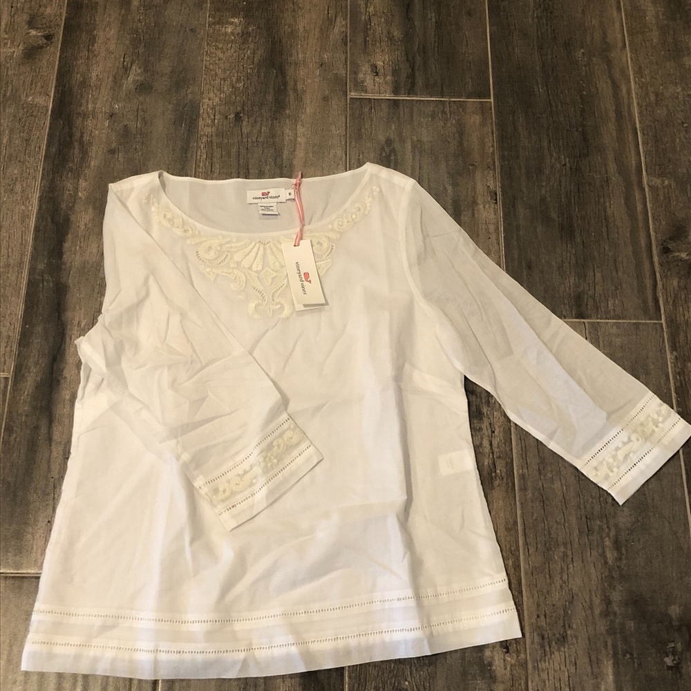 Vineyard Vines Beach Embroidered Top